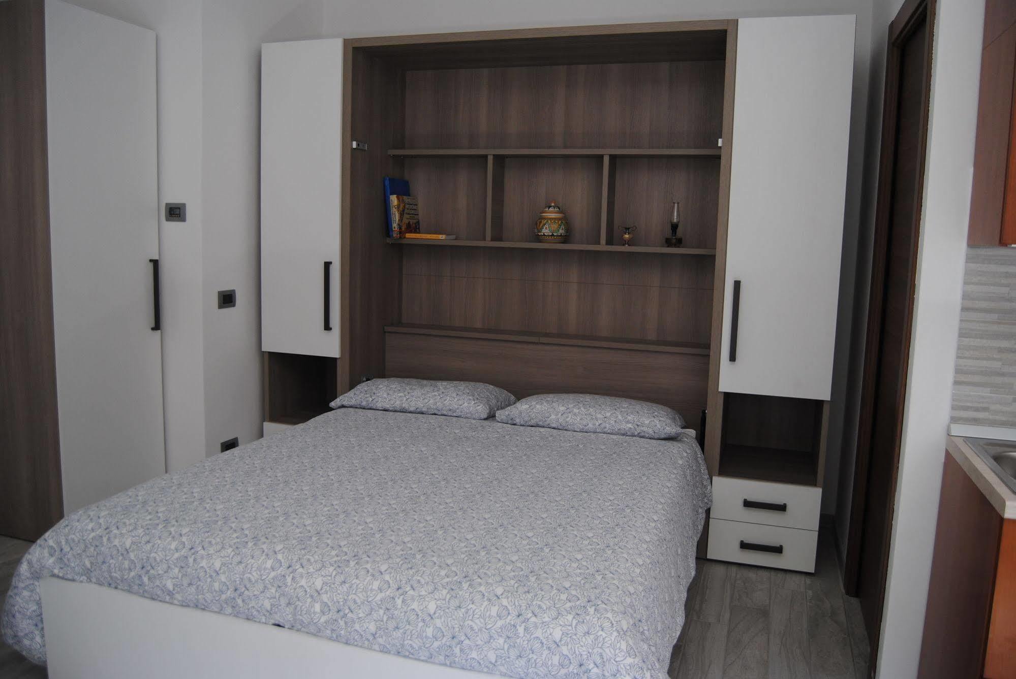 B&B Sosta Sul Lago Lezzeno Εξωτερικό φωτογραφία