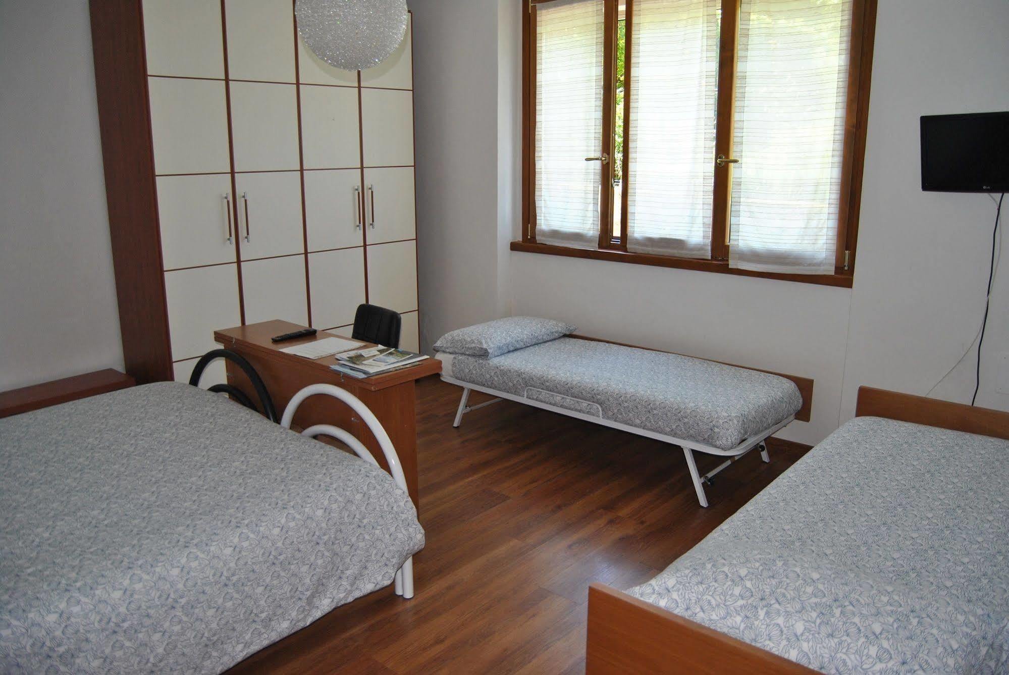 B&B Sosta Sul Lago Lezzeno Εξωτερικό φωτογραφία